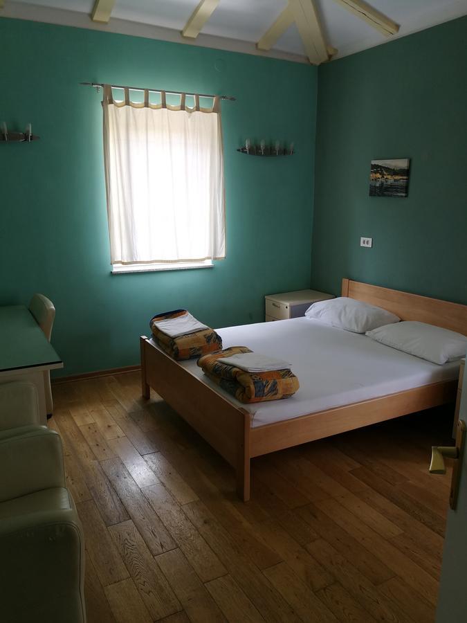 Apartments Zlatko Delic Ika Exterior foto